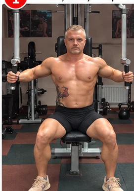 Pec Deck / fluturări la aparat — miniatură reprezentativă